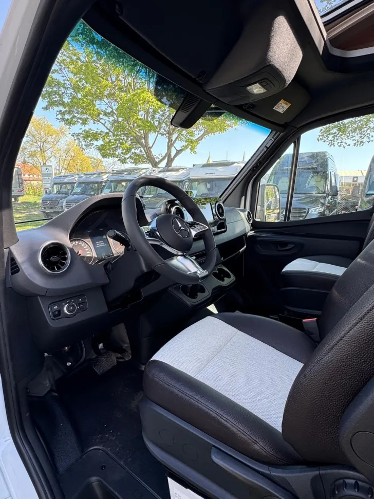 Fahrzeugbild Weinsberg CaraCompact 640 MEG MB EDITION [PEPPER] #11