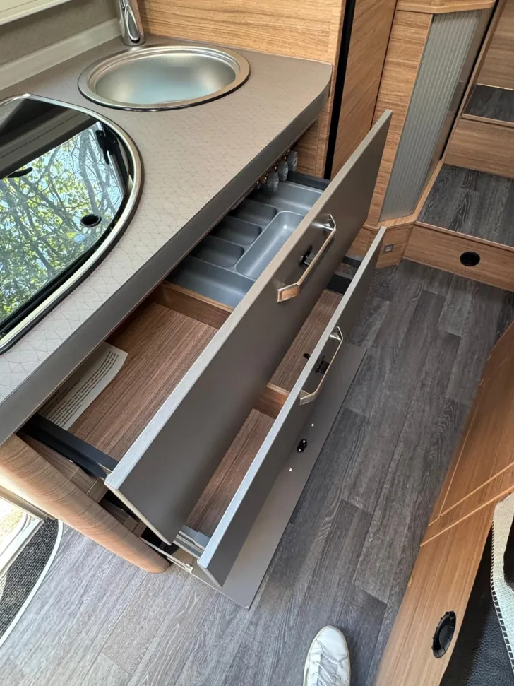 Fahrzeugbild Weinsberg CaraCompact 640 MEG MB EDITION [PEPPER] #20