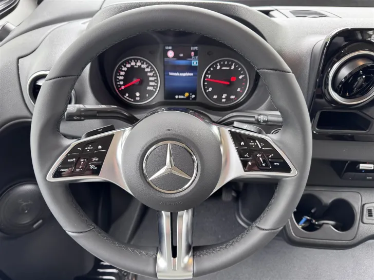 Fahrzeugbild Hymer B-MC I 680 *Premium*TV*W-LAN* #13