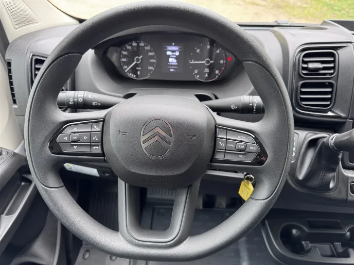 Fahrzeugbild Carado V347 *Bettenumbau*Holzrost*Basic-Paket* #12