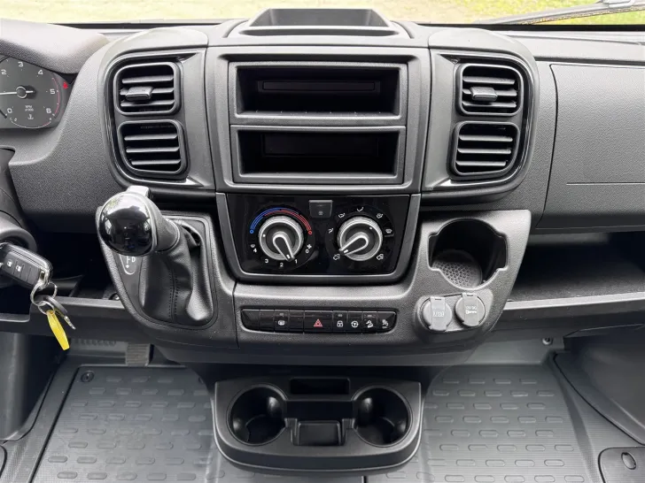 Fahrzeugbild Carado V347 *Bettenumbau*Holzrost*Basic-Paket* #13