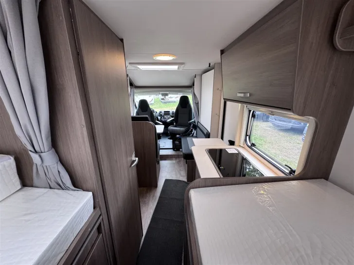 Fahrzeugbild Carado V347 *Bettenumbau*Holzrost*Basic-Paket* #18