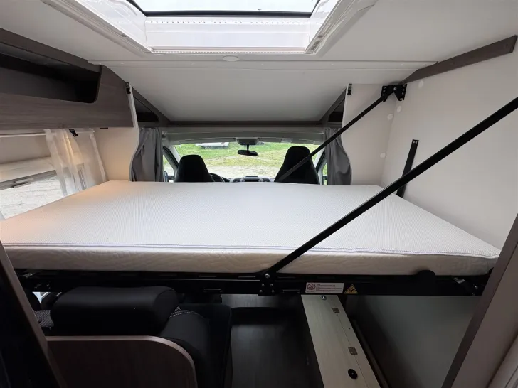 Fahrzeugbild Carado V347 *Bettenumbau*Holzrost*Basic-Paket* #23