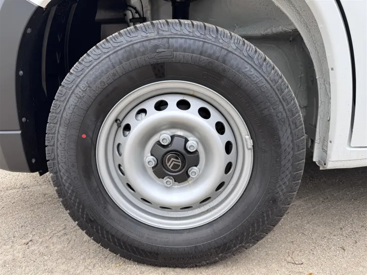 Fahrzeugbild Carado V347 *Bettenumbau*Holzrost*Basic-Paket* #30