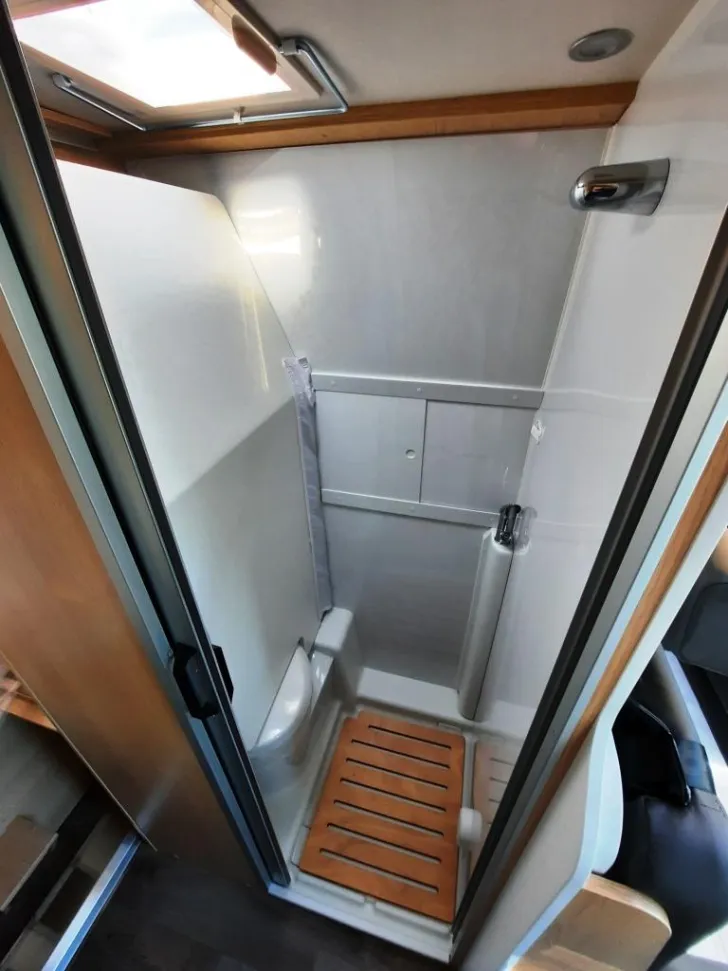 Fahrzeugbild Sunlight Camper Van Cliff 640 X Verfüg./Sparen Sie 2.902,- € #16