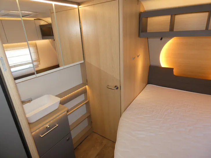 Fahrzeugbild LMC Tandero 480 D - Mover, Dusche - gepflegt - #14