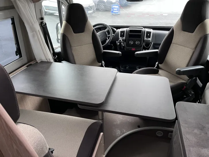 Fahrzeugbild Pössl Vario 545, Winterpaket, Markise, Ambilight, uvm. #10