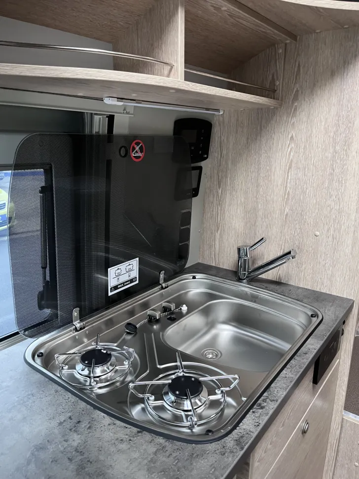 Fahrzeugbild Pössl Vario 545, Winterpaket, Markise, Ambilight, uvm. #16