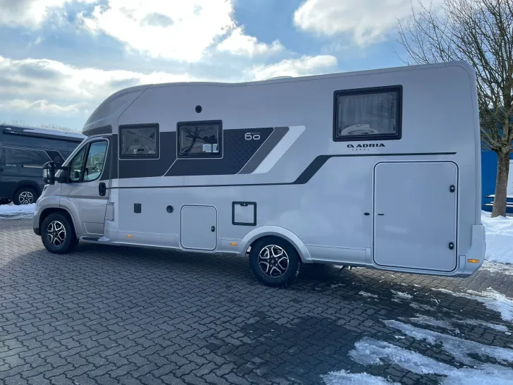 Fahrzeugbild Adria Coral 670 DL 60Y Jubilee - MJ 2026 #6