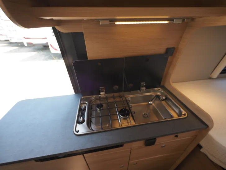 Fahrzeugbild Roadcar R 640, 2. Batterie, Markise, Radträger uvm. #12