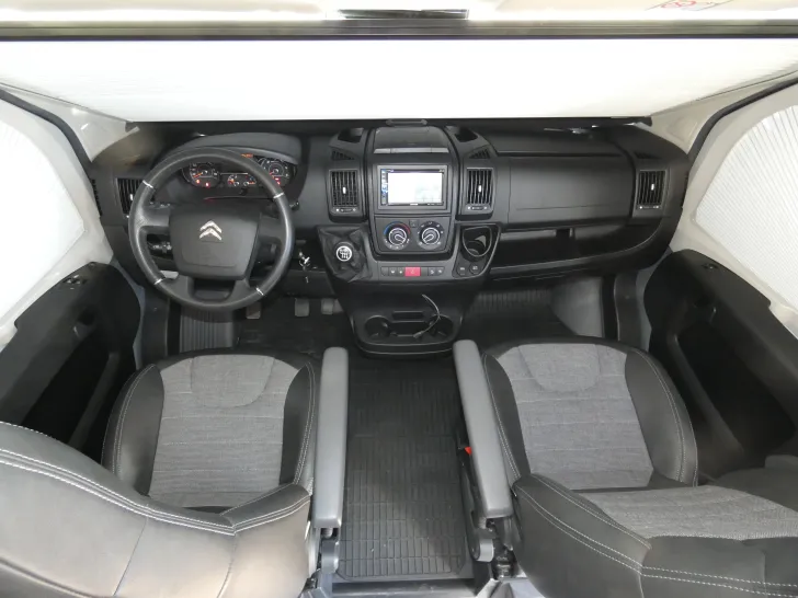 Fahrzeugbild Adria Twin Axess 640 SL - Sehr gepflegt - #6