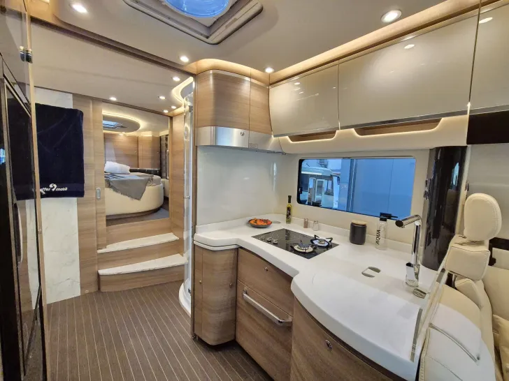 Fahrzeugbild Concorde Liner 1090 GIO *Actros*Sonderlackierung* #11