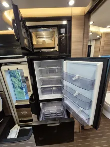 Fahrzeugbild Concorde Liner 1090 GIO *Actros*Sonderlackierung* #25