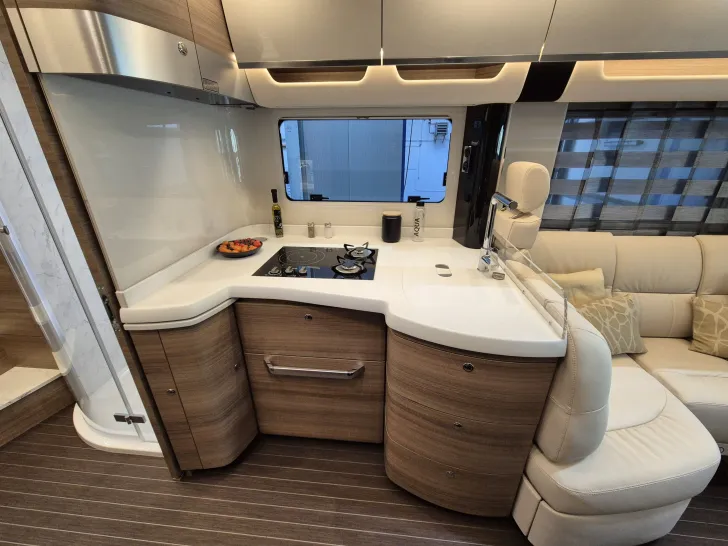 Fahrzeugbild Concorde Liner 1090 GIO *Actros*Sonderlackierung* #26