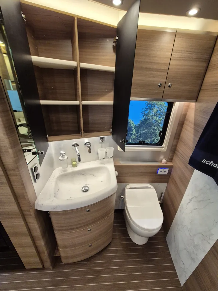 Fahrzeugbild Concorde Liner 1090 GIO *Actros*Sonderlackierung* #31