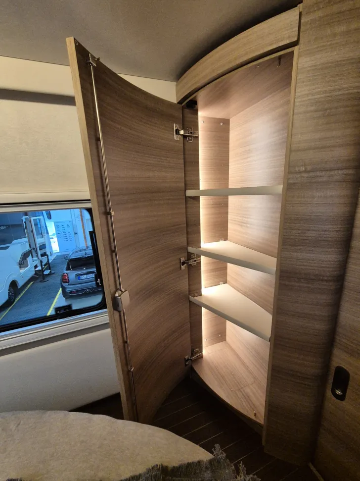 Fahrzeugbild Concorde Liner 1090 GIO *Actros*Sonderlackierung* #40