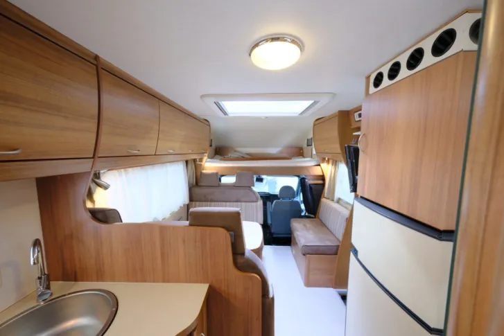 Fahrzeugbild Eura Mobil Profila A 685 VB/Etagenbetten/Garage/Klima/Solar #10
