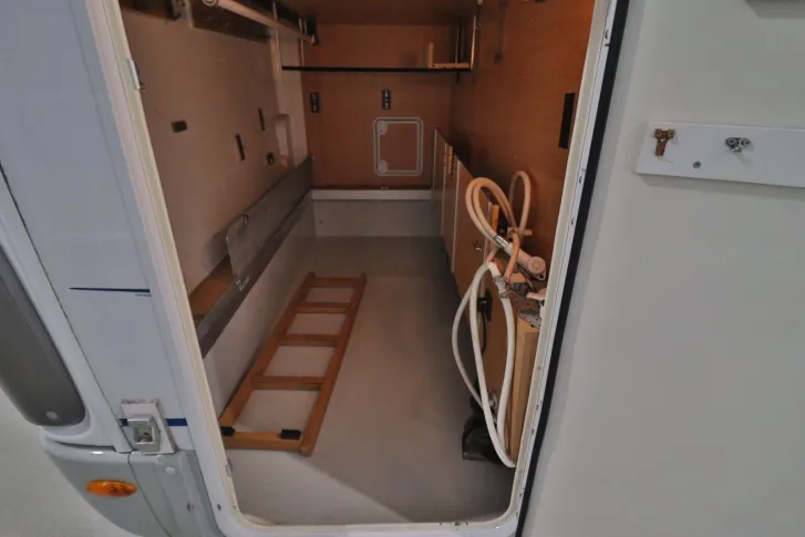 Fahrzeugbild Bürstner Elegance I 640/Festbett/Hubbett/Markise/Garage #6