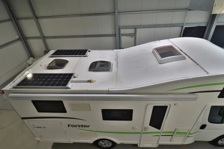 Fahrzeugbild Forster A 699 HB / Festbett / Garage / 6 Schlafplätze #5