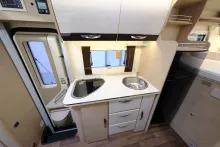 Fahrzeugbild Forster A 699 HB / Festbett / Garage / 6 Schlafplätze #14