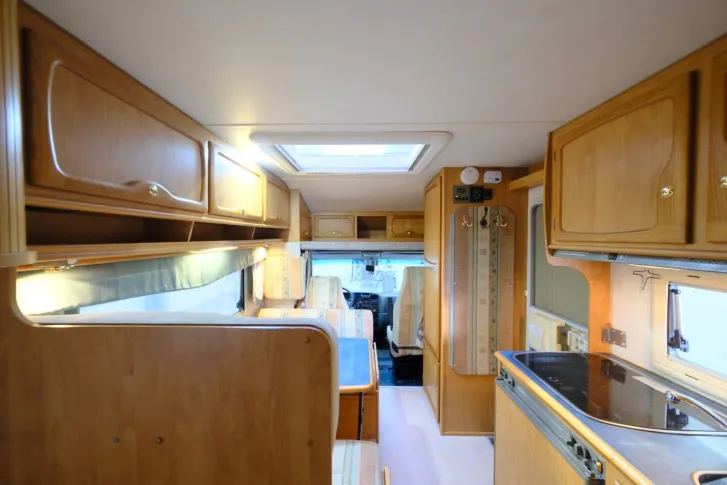 Fahrzeugbild Eura Mobil Contura 612 SB/Festbett/Markise/dop.Boden/AHK #9