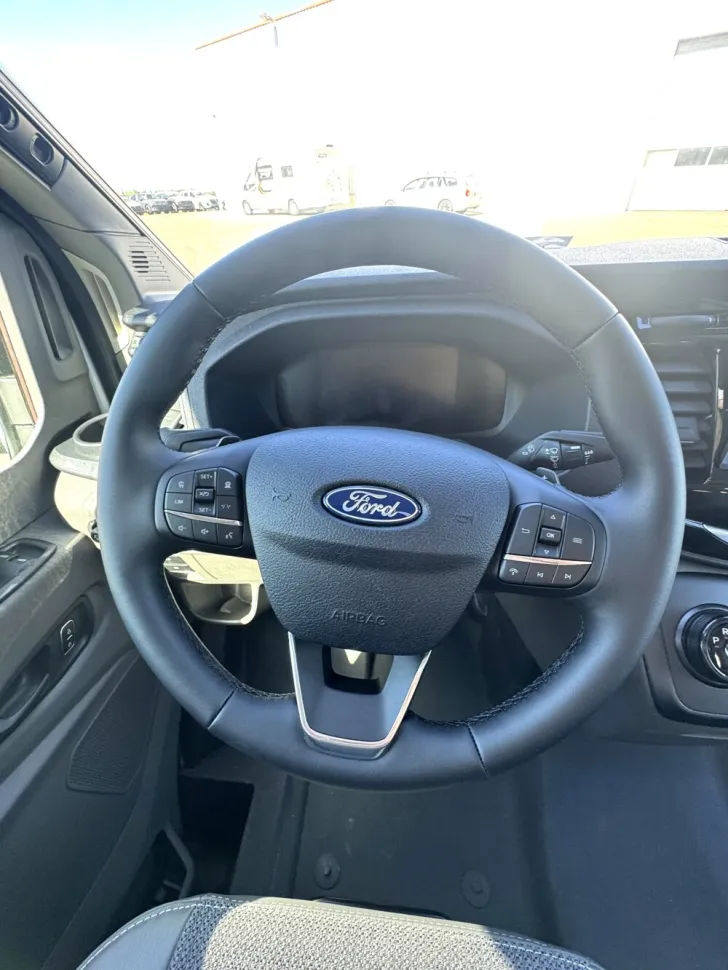 Fahrzeugbild Etrusco V Ford 6.8 SCF #18