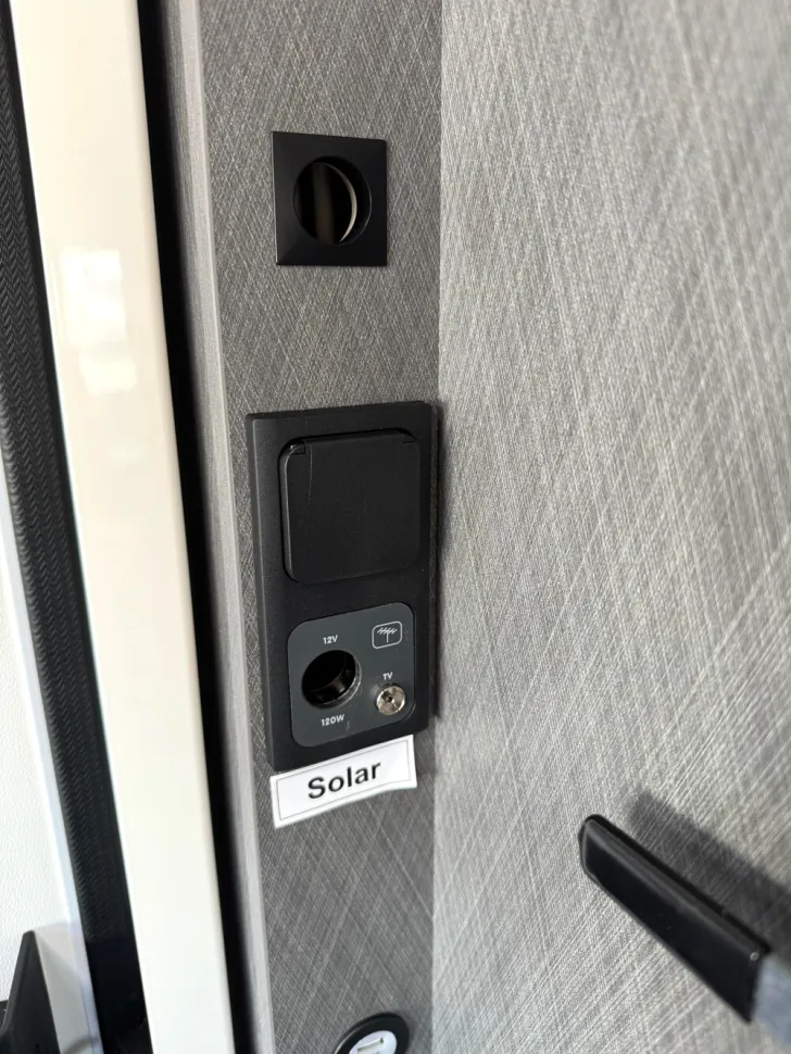 Fahrzeugbild Etrusco V Ford 6.8 SCF #20