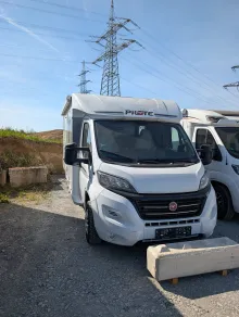 Fahrzeugbild Pilote Pacific P740GJ Essentiel 148 PS / Schalter G9094 #1