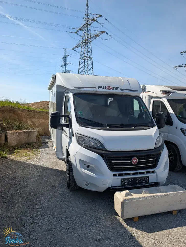 Fahrzeugbild Pilote Pacific P740GJ Essentiel 148 PS / Schalter G9094 #1