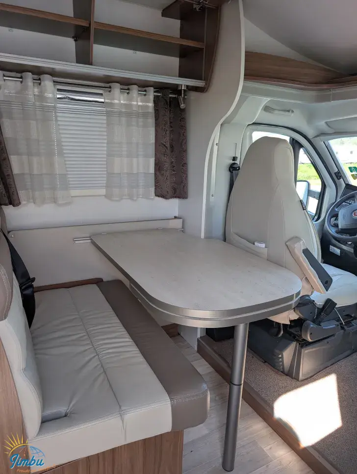 Fahrzeugbild Pilote Pacific P740GJ Essentiel 148 PS / Schalter G9094 #7