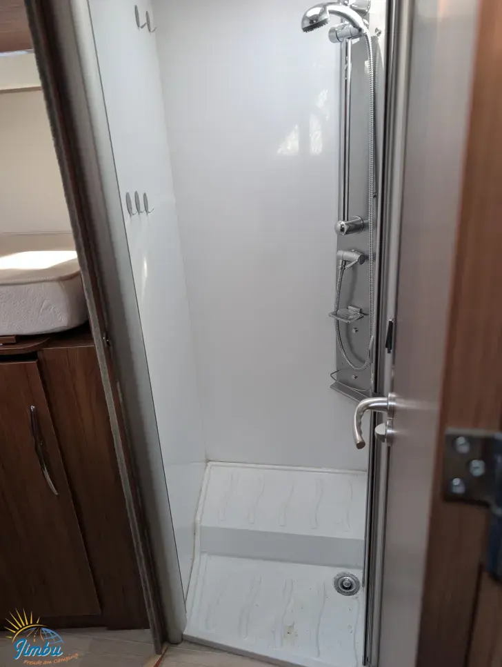 Fahrzeugbild Pilote Pacific P740GJ Essentiel 148 PS / Schalter G9094 #10
