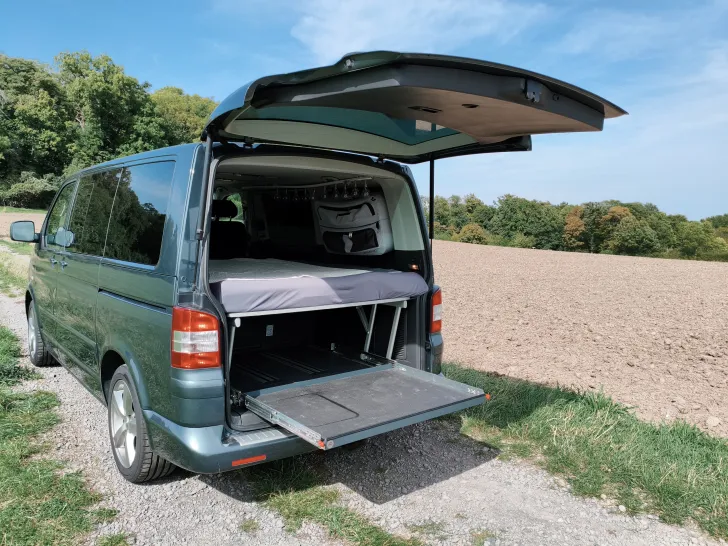 Fahrzeugbild VW T5 MULTIVAN Scheckheftgepflegt #4