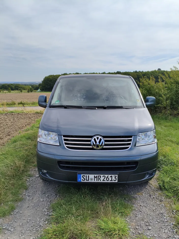 Fahrzeugbild VW T5 MULTIVAN Scheckheftgepflegt #8