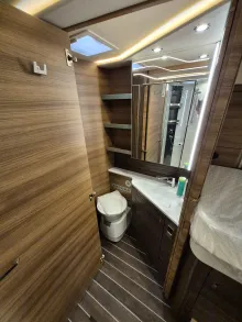 Fahrzeugbild Knaus Sun I 700 LEG *180*Automatik*5-Pakete*Klima* #17