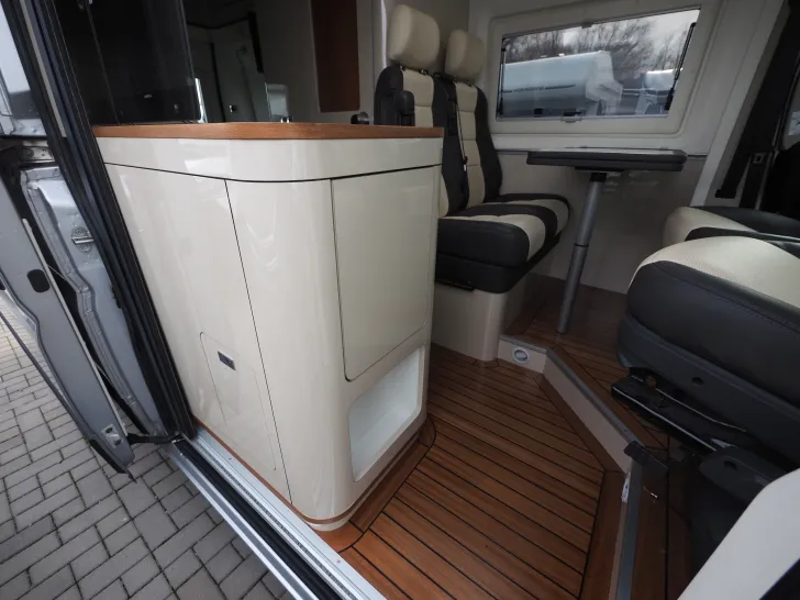 Fahrzeugbild Sonstige Vision Camper, Alarm, SAT/TV, Solar, AHK, uvm. #19