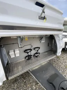 Fahrzeugbild Dethleffs Camper 540 QMK Auflastung, Autarkpa,Kinderbetten #8