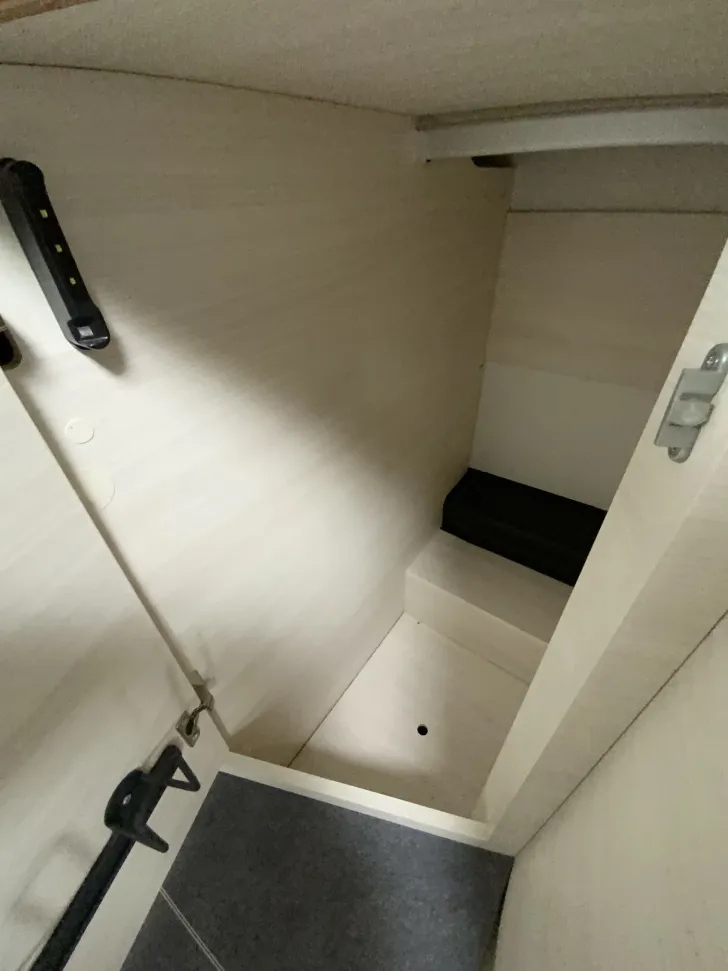 Fahrzeugbild Challenger Teilintegriert 287GA Graphite Premium #14