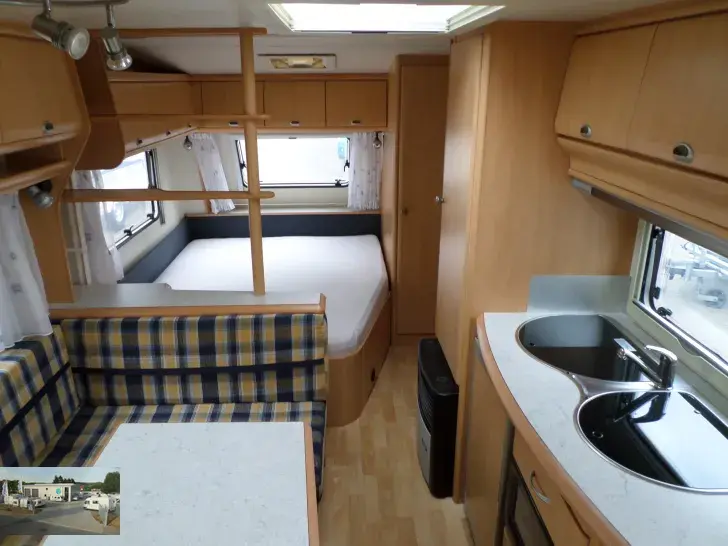Fahrzeugbild Hobby De Luxe Easy 560 KMFe Nr. 35 - Etagenb., franz. Bett #7
