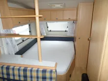 Fahrzeugbild Hobby De Luxe Easy 560 KMFe Nr. 35 - Etagenb., franz. Bett #15