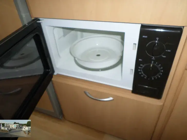 Fahrzeugbild Hobby De Luxe Easy 560 KMFe Nr. 35 - Etagenb., franz. Bett #22