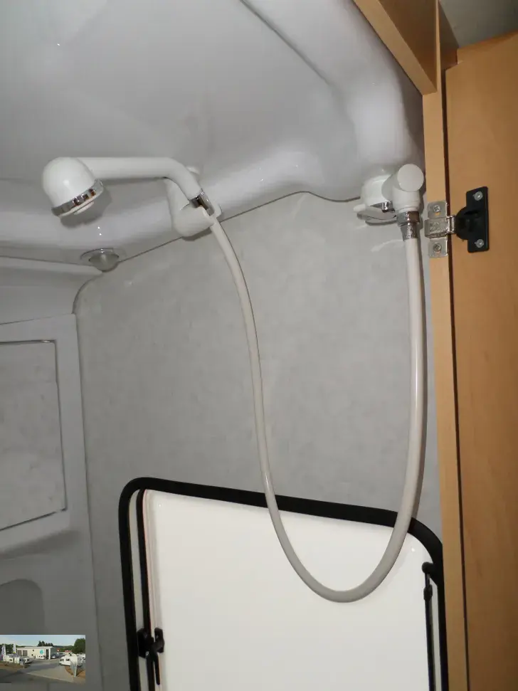 Fahrzeugbild Hobby De Luxe Easy 560 KMFe Nr. 35 - Etagenb., franz. Bett #29