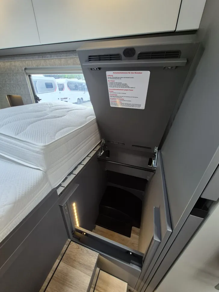 Fahrzeugbild Niesmann + Bischoff iSmove 6.9 E #22