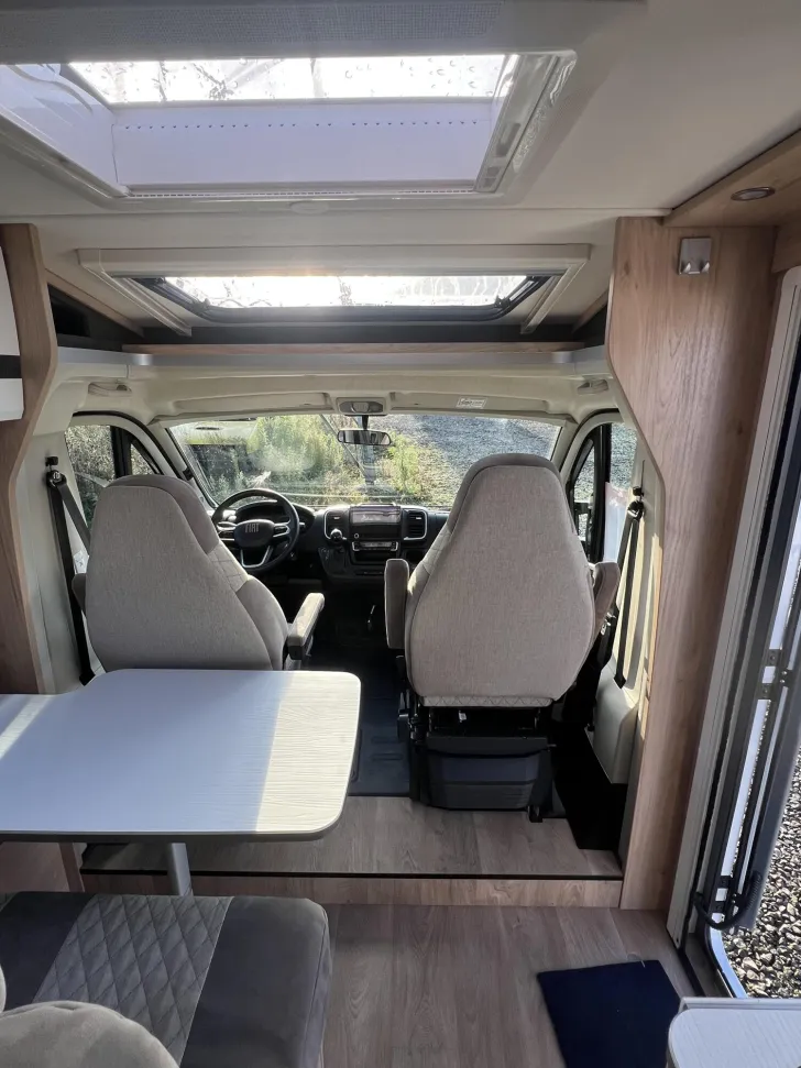 Fahrzeugbild Dethleffs Globebus Camp Active T 4 *SAT*TV*NAVI*RFK*Autom* #8