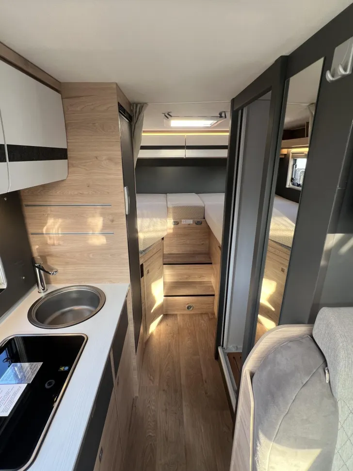 Fahrzeugbild Dethleffs Globebus Camp Active T 4 *SAT*TV*NAVI*RFK*Autom* #9