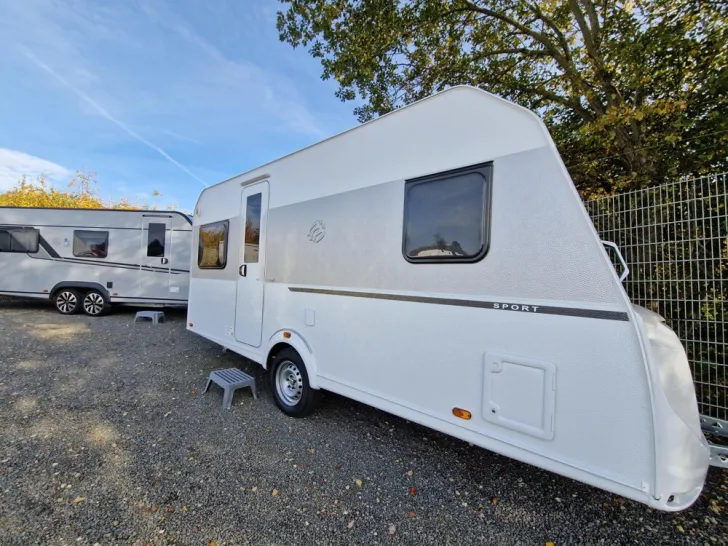 Fahrzeugbild Knaus Sport 450 FU #2