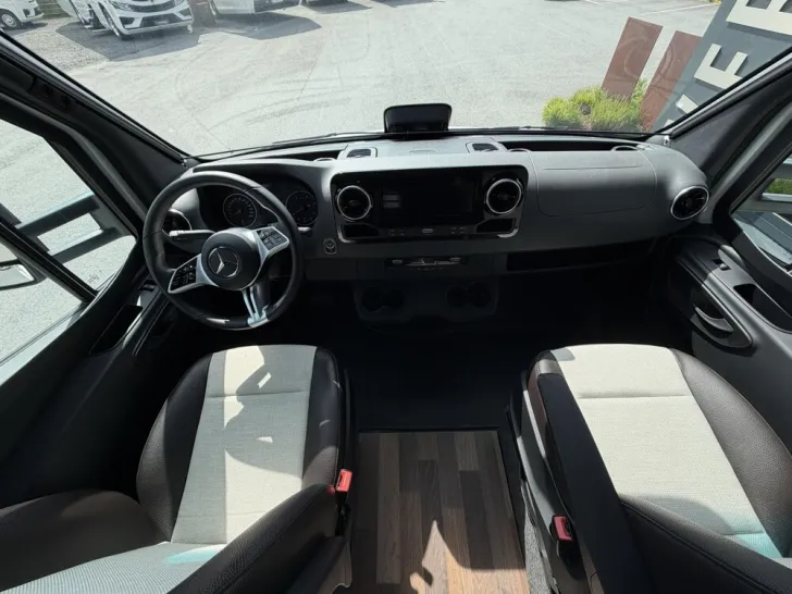 Fahrzeugbild Weinsberg CaraCompact MB EDITION PEPPER 640 MEG #10