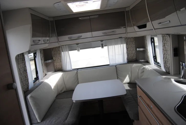 Fahrzeugbild Dethleffs Nomad 470 FR Neuwertig #9