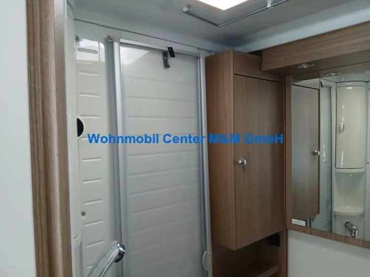 Fahrzeugbild Carado T 135 Allwetter Sat+TV Markise DuoControl #10