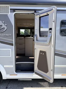 Fahrzeugbild Knaus Van TI Plus 700 LF Platinum Selection Plat.Select. 4Gurtpl/Bettumbau #8