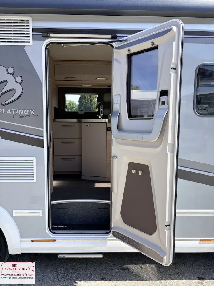 Fahrzeugbild Knaus Van TI Plus 700 LF Platinum Selection Plat.Select. 4Gurtpl/Bettumbau #8